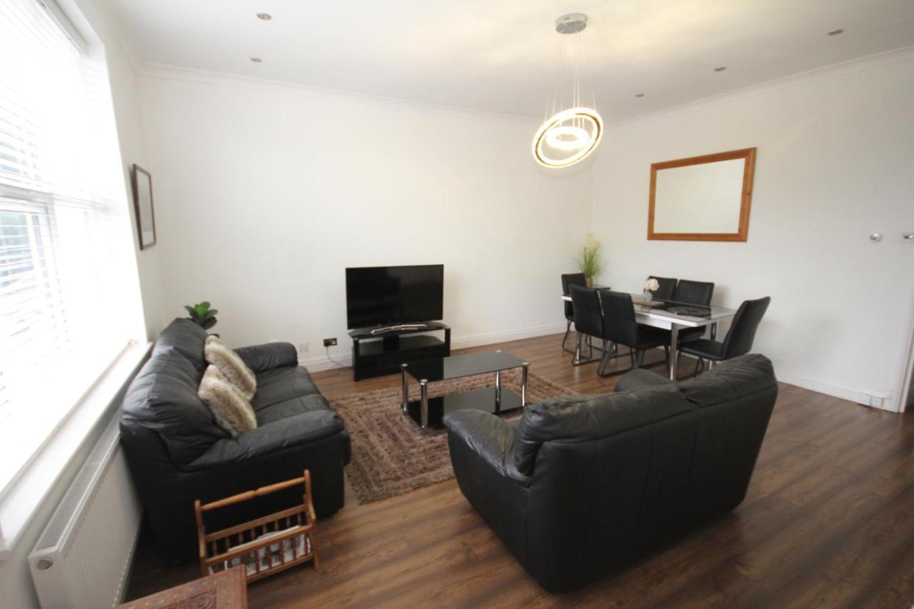 Great West Road Apartments Flat C London Ngoại thất bức ảnh
